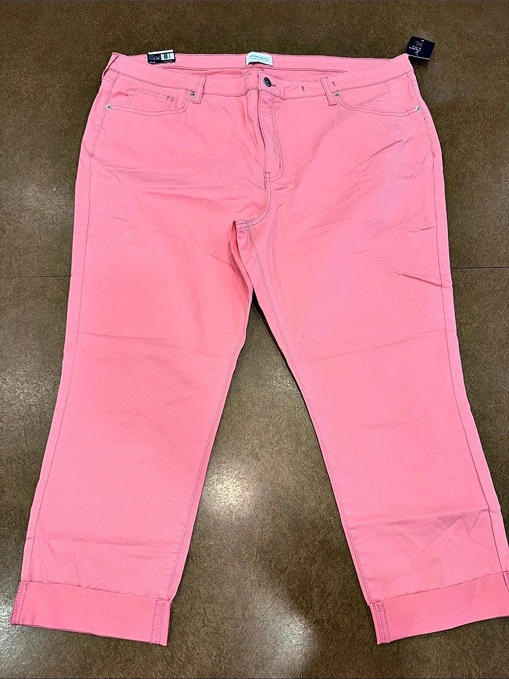 NWT • Crown & Ivy High-Rise Skinny Crop Pink Cropped Pants • Size 22W